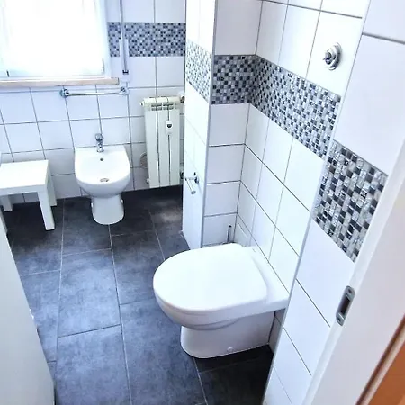 Guest house Cecilia House *