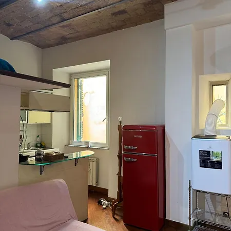 Rome Apartment *