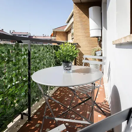 Apartment Marconi White Flower House *