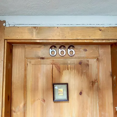 Comfort Ciclamino - 666 Guest house