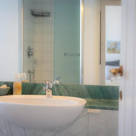 Tre Lune Penthouse By In * Rome
