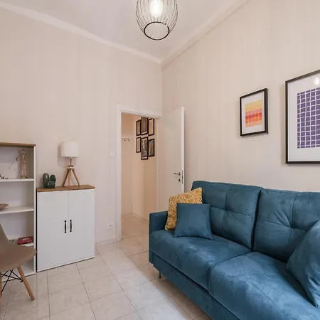 Apartment The Rent - Spacious One-bedroom Near Colosseum