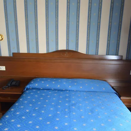 Montecarlo Hotel