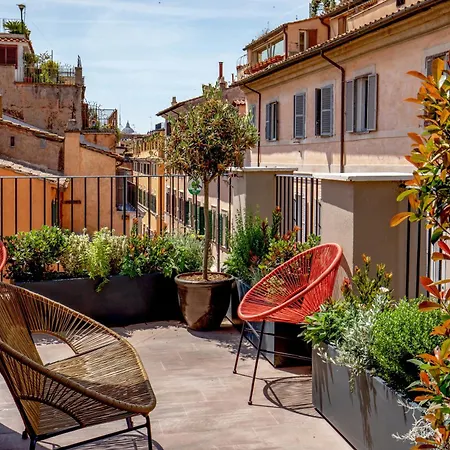 Condotti Boutique 4*