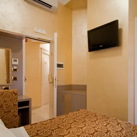 Fellini Hotel
