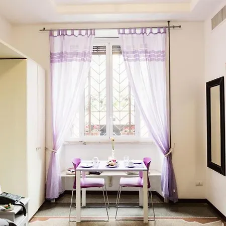 Maison Colosseo Guest house