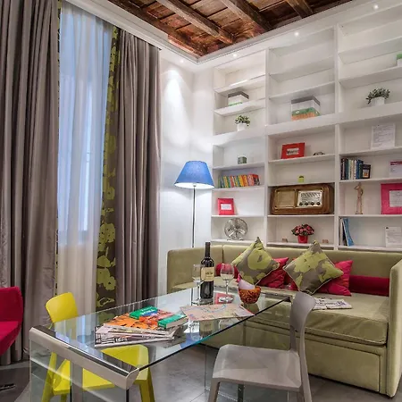 Hotel Navona Colors