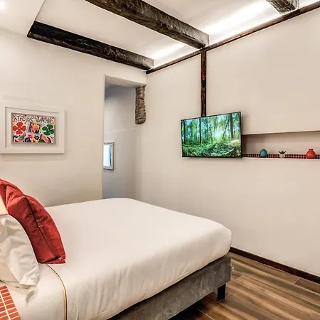 Affittacamere Tritone House 4*