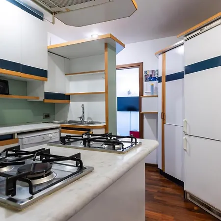Navona Open Space Aparthotel 4*