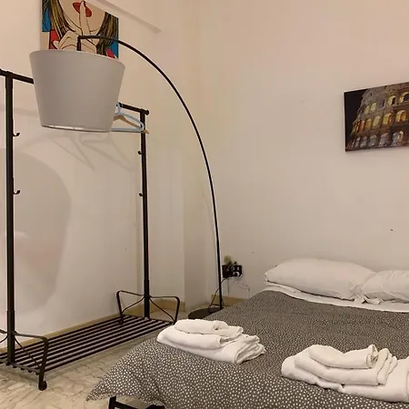 4 Season Bed & Breakfast 2*