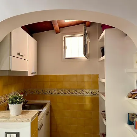 Eleonora House Holiday home *