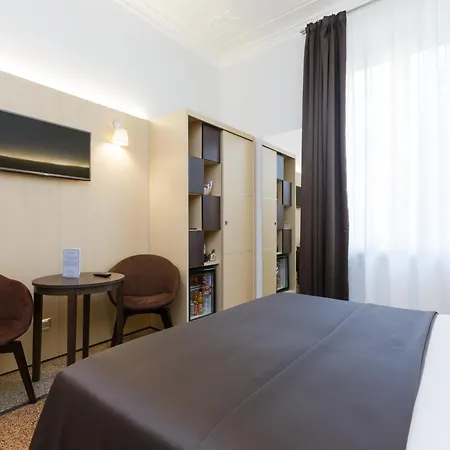 Hotel Domus Terenzio 3*