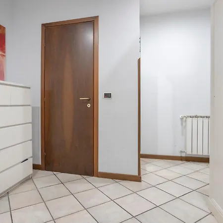 Homehouse Giulio Cesare-San Pietro