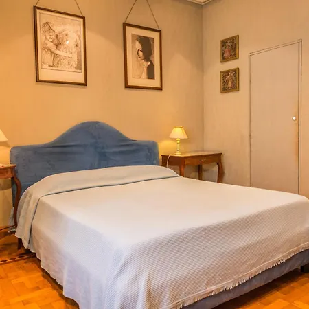 Martina House Bed & Breakfast 3*