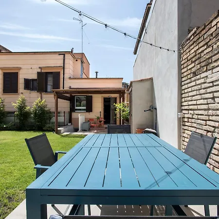 Holiday home Giardino Al 9 *