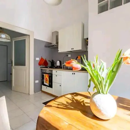 Apartment Romeo. Luminoso Al Centro Di