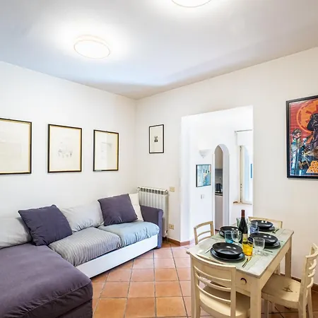 4pax A Ponte Milvio Rome