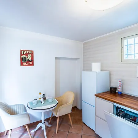4pax A Ponte Milvio Rome