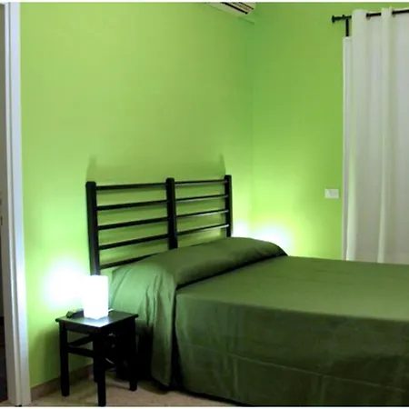 Bed & Breakfast Arches 2*