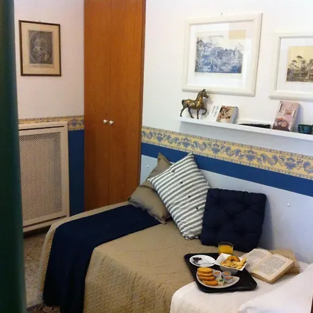 Hotel Carmel 2*