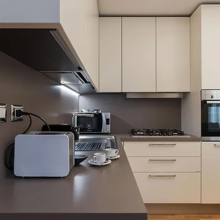 Apartment 900 Rome
