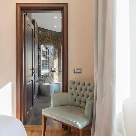 Apartment 900
