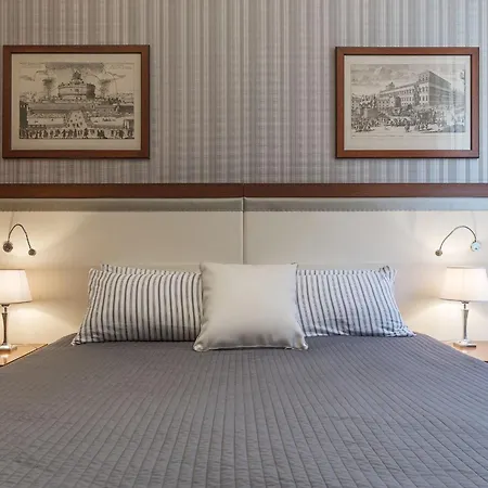 Apartment 900