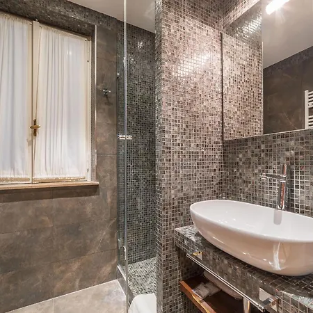 Apartment 900 Rome