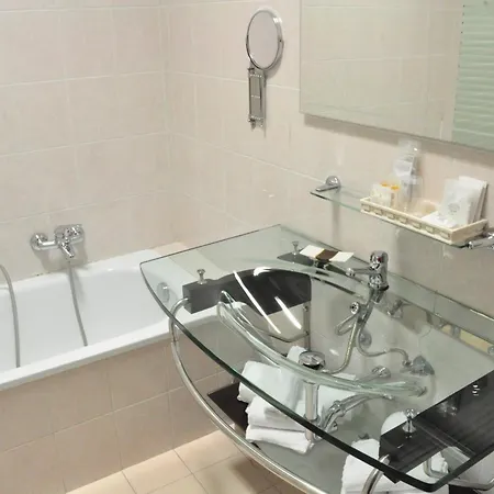 Pirandello Hotel 3*