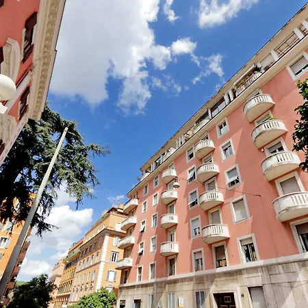 Bellezza Al Colosseo - & Apts Bed & Breakfast