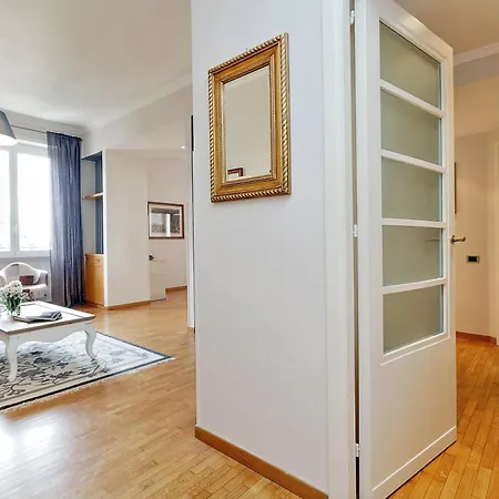 Bellezza Al Colosseo - & Apts Bed & Breakfast