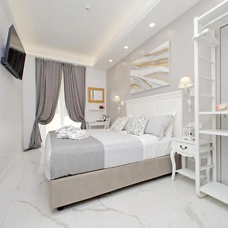 Πανσιόν Charming