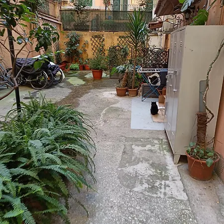 In Apartmán *