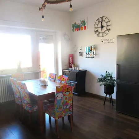 Rooftop Appia Antica,silenzioso Riservato Two Bedrooms Two Bathrooms Appartamento *