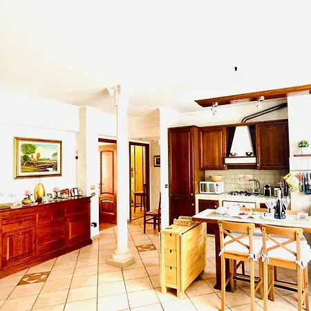 Smart Lux Stazione Tiburtina Guest house Rome