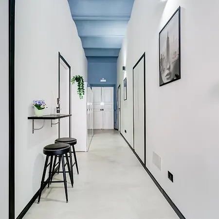 Vivilo Collection - Muggia 21 * Roma