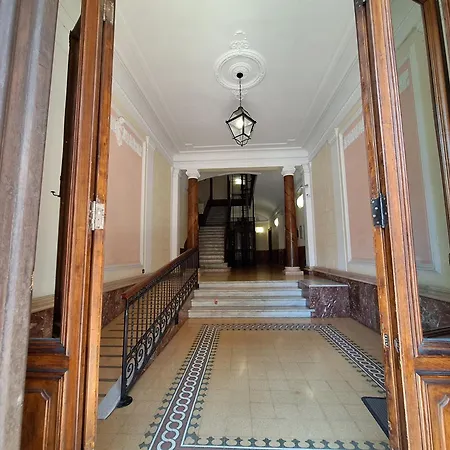 Affittacamere Residenze Serventi Longhi *