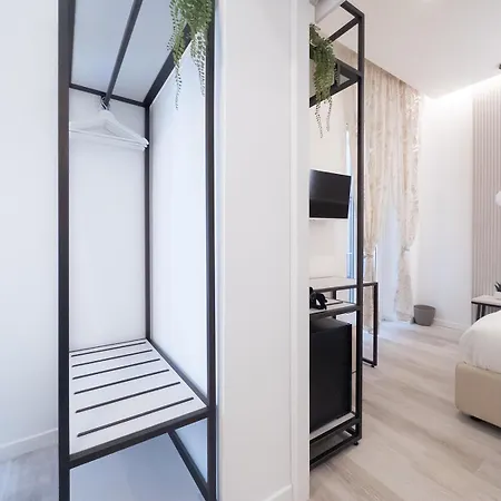 White Ottaviano Guest house Rome