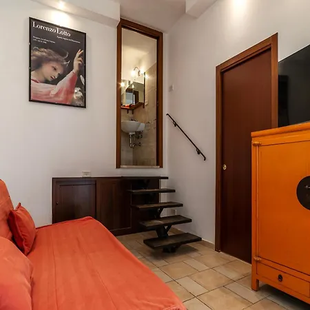 Santa Maria Maggiore Updown Apartment *