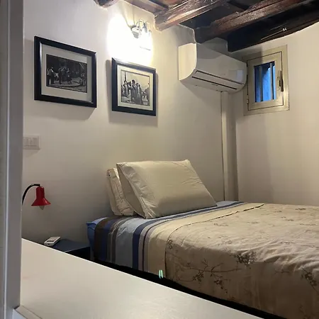 Sunny Side Trastevere Apartment Rome