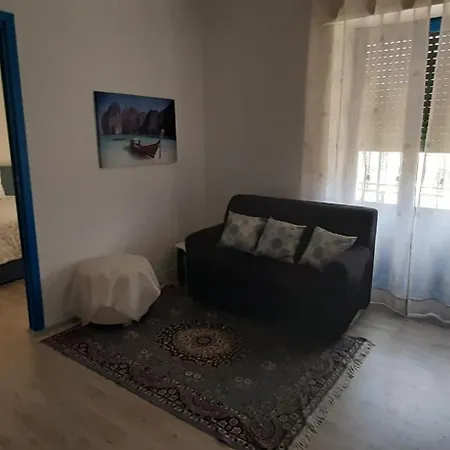Apartment Sunny Sexy Grey & Cool Blue *