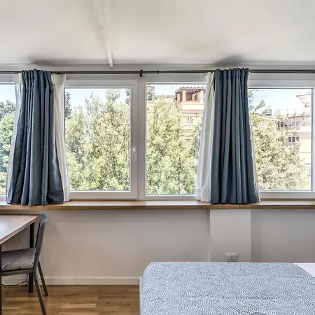 Appartement V E N E R E *