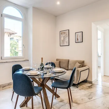 Appartement V E N E R E *