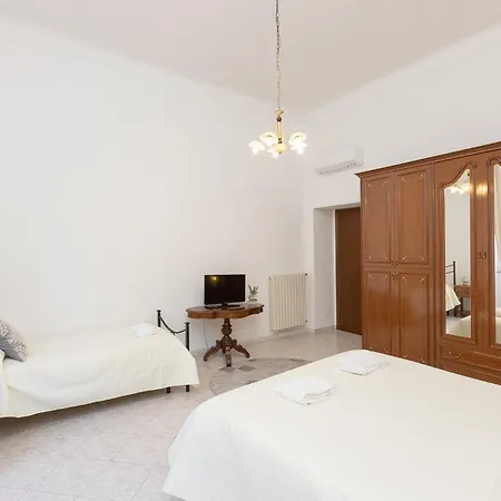 Appartamento Pietroburgo By In