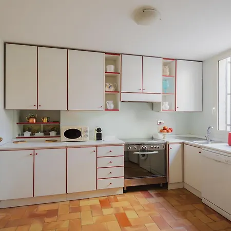 Yoursuiterome Apartment *
