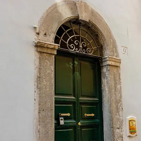 Trasteverehome - Giglio Piazza Farnese *
