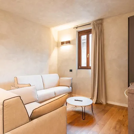 Residenza Leutari Guest house *