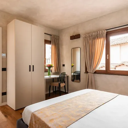 Residenza Leutari Rome