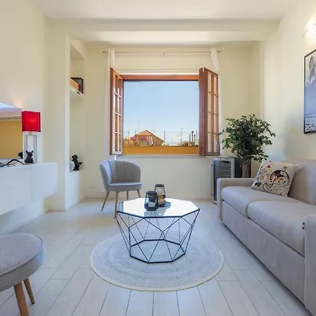 Vatican Terrace Apartment *