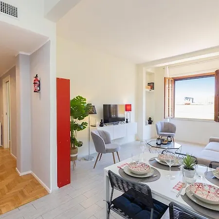 Vatican Terrace Apartment *